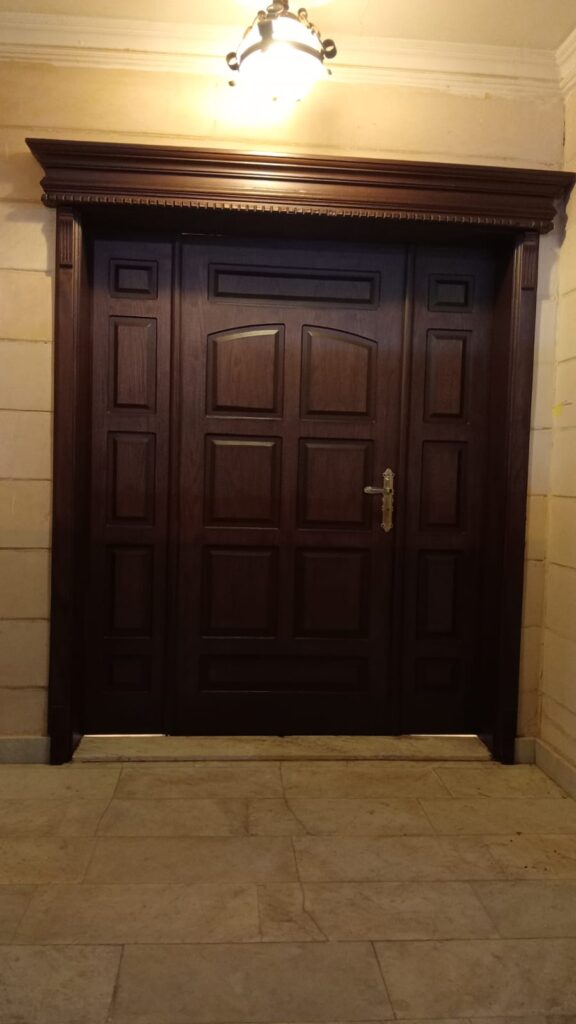 صباغ اخشاب صباغ ابواب خشبية صباغ اثاث أسعار صباغة الأخشاب في الكويت - 97670327