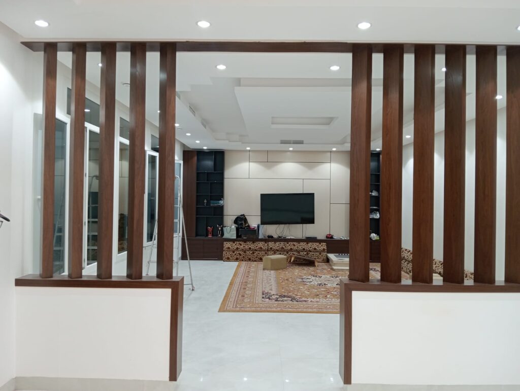 صباغ اخشاب صباغ خشب صباغ لكر صباغ ناري الديكور الداخلي - 97670327 ديكور مودرن - 97670327