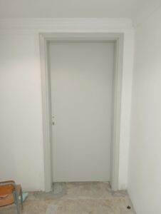 صباغ لكر بالكويت - 97670327 صباغ أخشاب العاصمة - 97670327