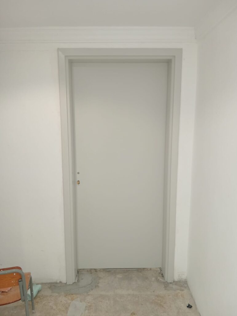 صباغ لكر بالكويت - 97670327 صباغ أخشاب العاصمة - 97670327