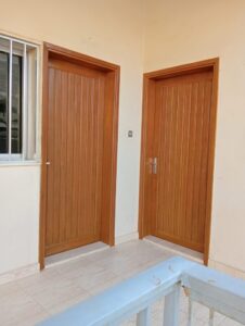 صباغ أخشاب - 97670327